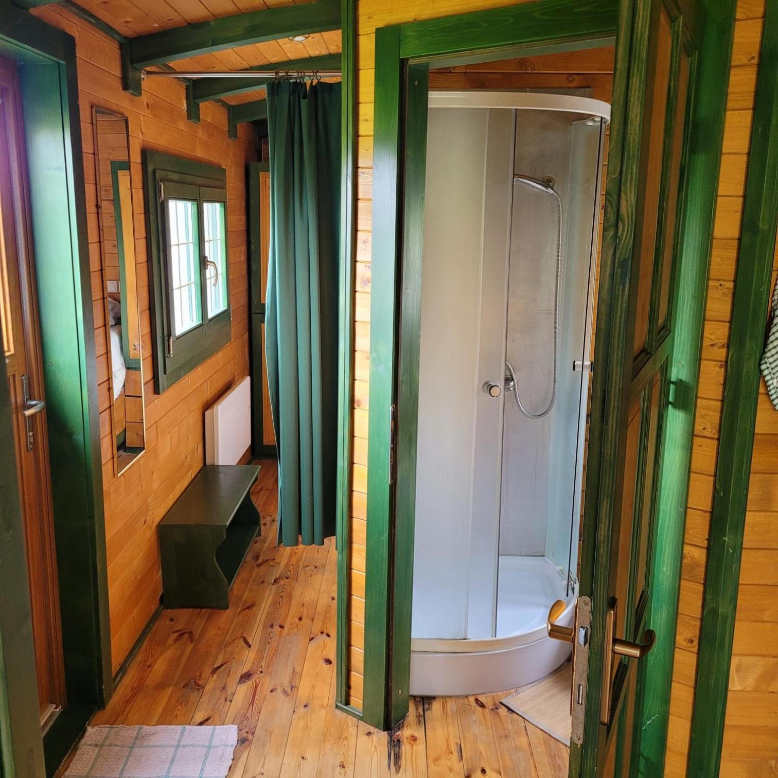 Roulotte Maisonthiers Blanot  Ngoại thất bức ảnh